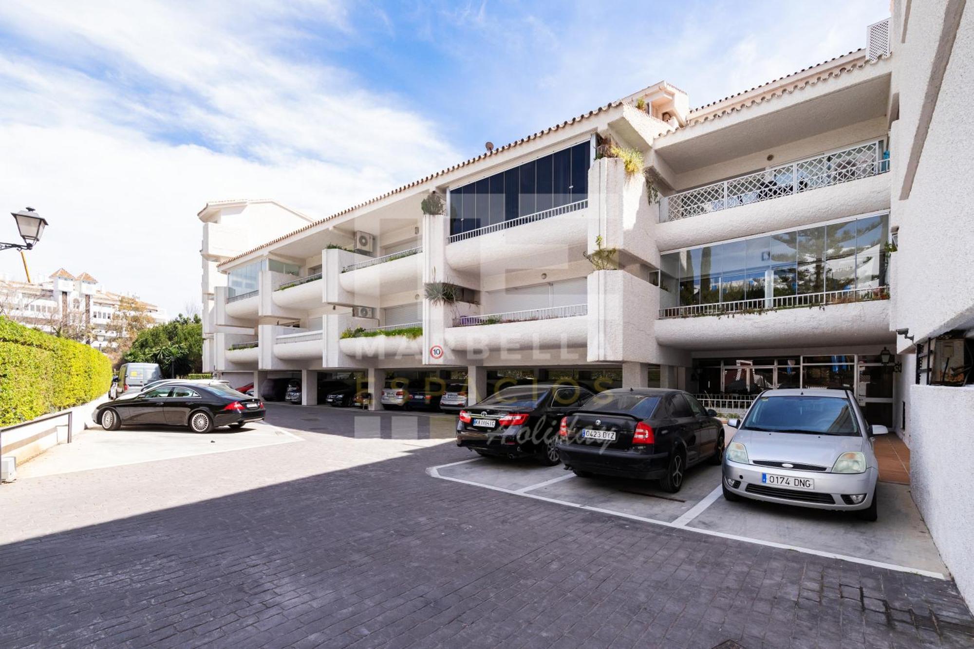 Beachside Oasis 951 *